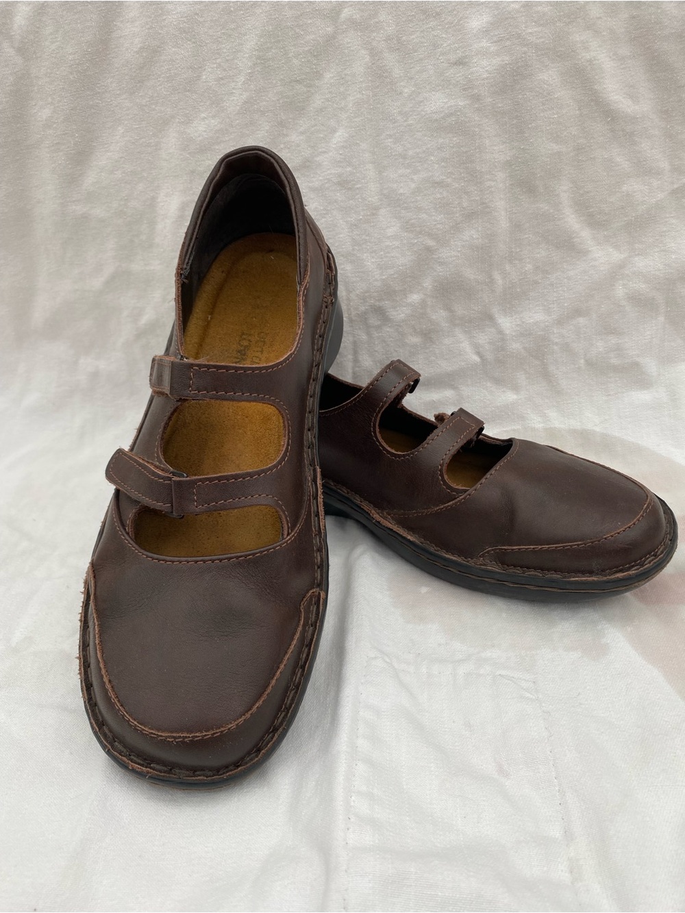 Naot Women's Brown Leather Mary Jane Casual Shoes